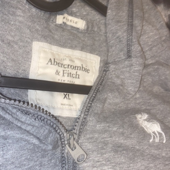 Men’s XL Ambercrombie and Fitch hoodie - Picture 2 of 2